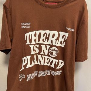 NWT NEVERWORN CHNGE OVERSIZED TEE